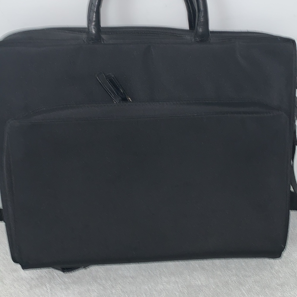 Amazon Laptop Bag in Black. Fits up to a 15” Laptop. Really nice Bag.